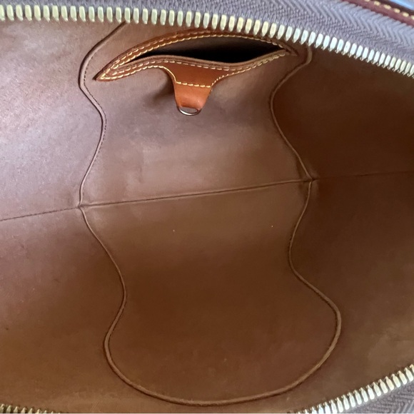 Louis Vuitton Monogram Ellipse PM Vintage Hand Bag - Picture 17 of 17